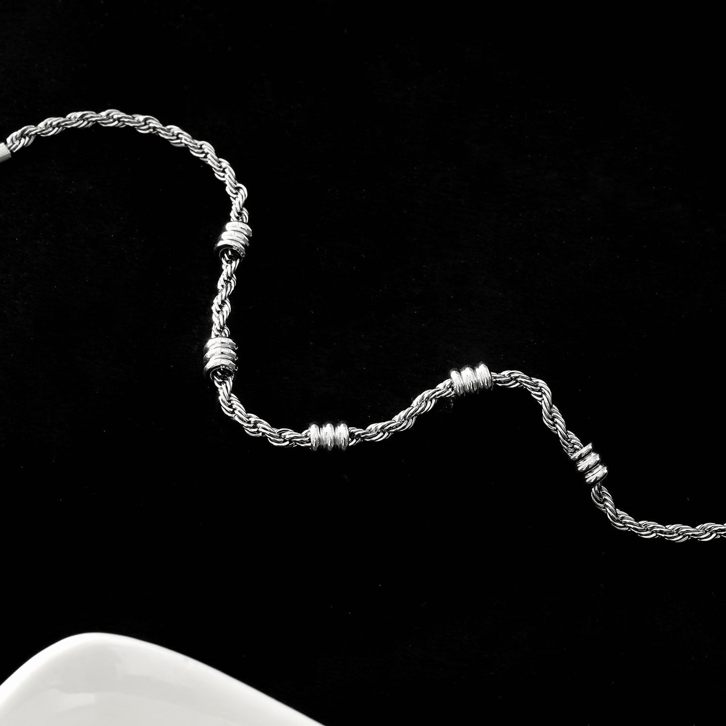 AMIENS: Silver Toned White Gold Beaded Rope Chain Bracelet