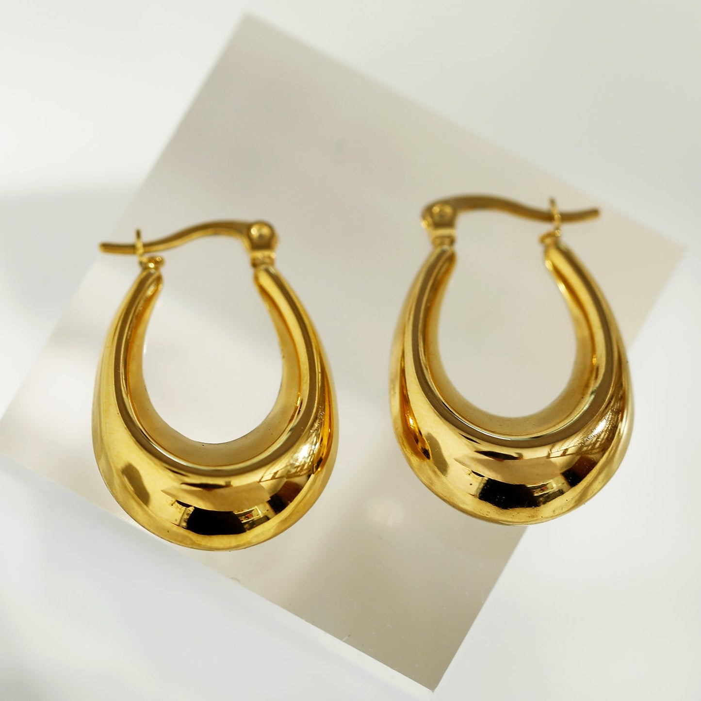 ARINA Chunky Shaped Hoops Gold