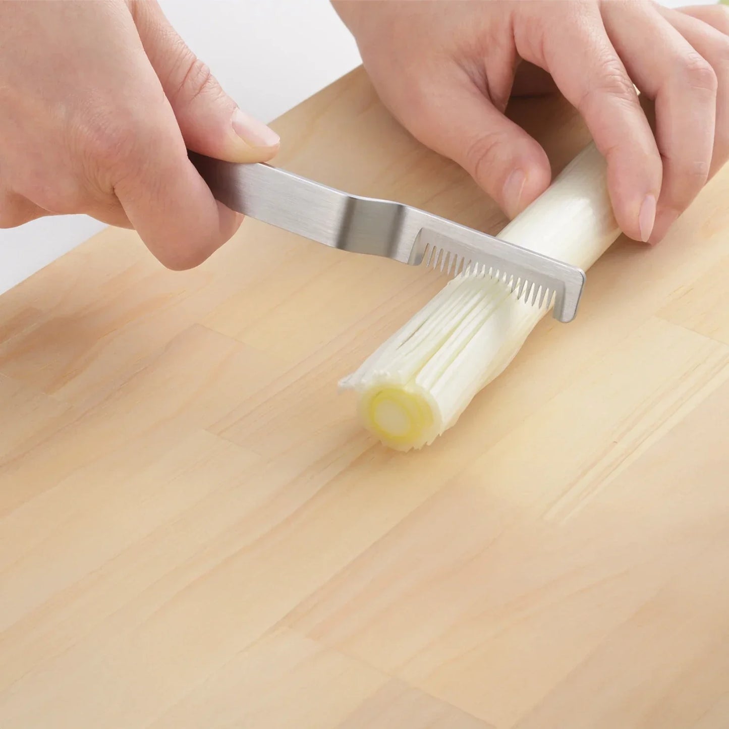 Eatoco Saku Leek Cutter – Fibrous Vegetable Tool - Made in Japan