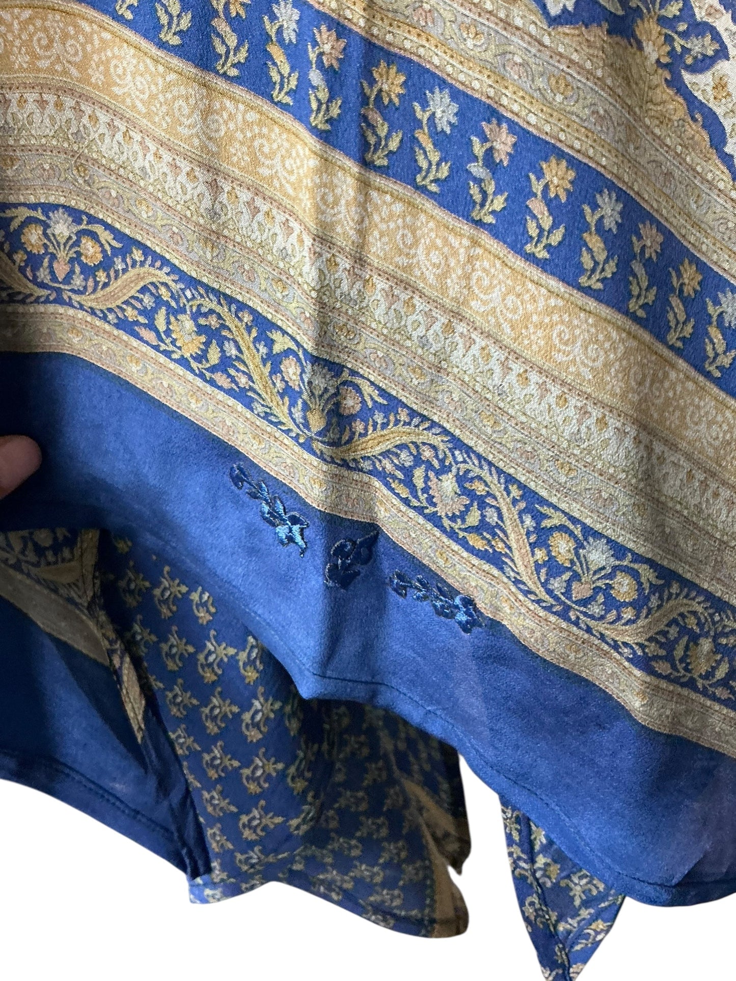 PRC7001 Avatar Pure Silk Cardigan