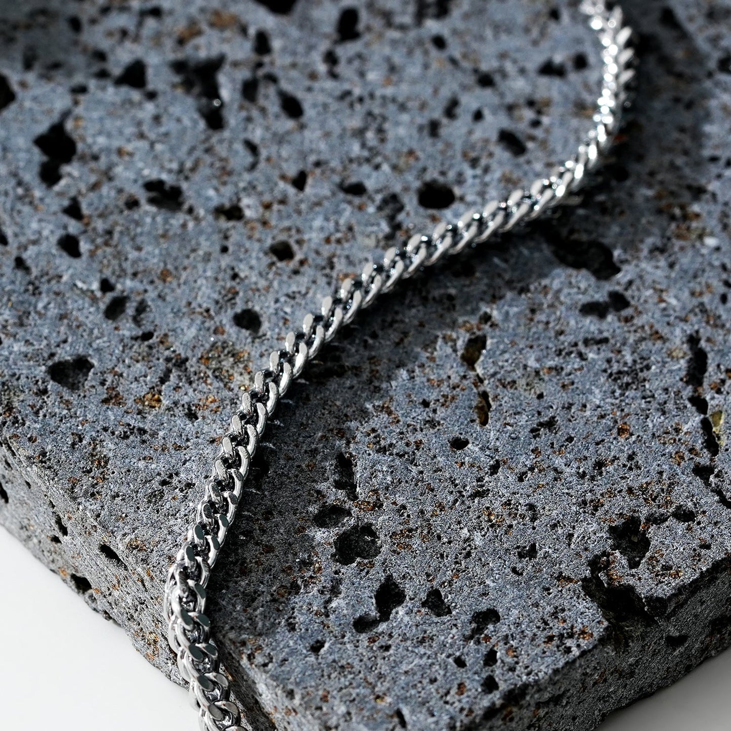 BILLIE LG: Cuban Link Chain Silver Anklet