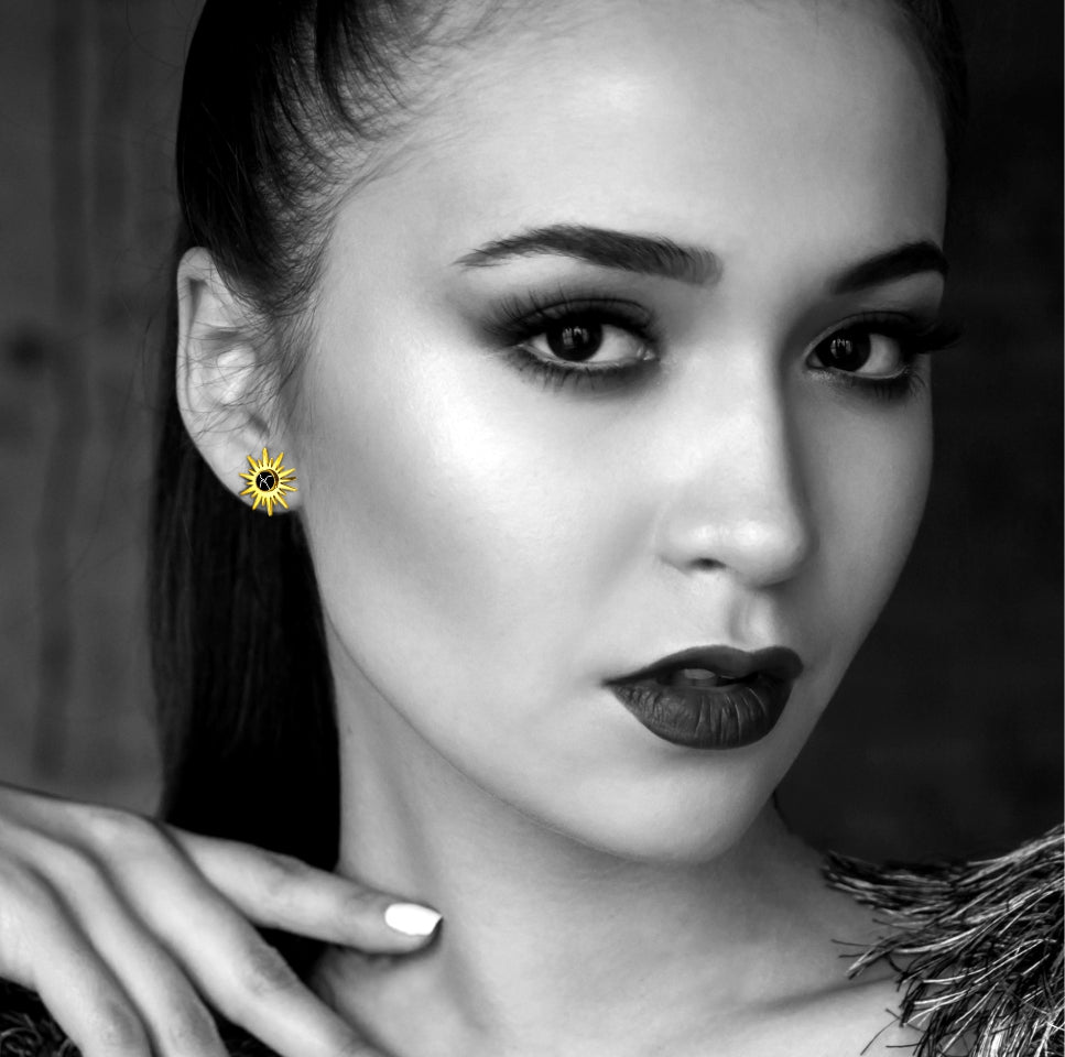 SOLE BLACK: Sun Symbol Natural Stone Stud Earrings