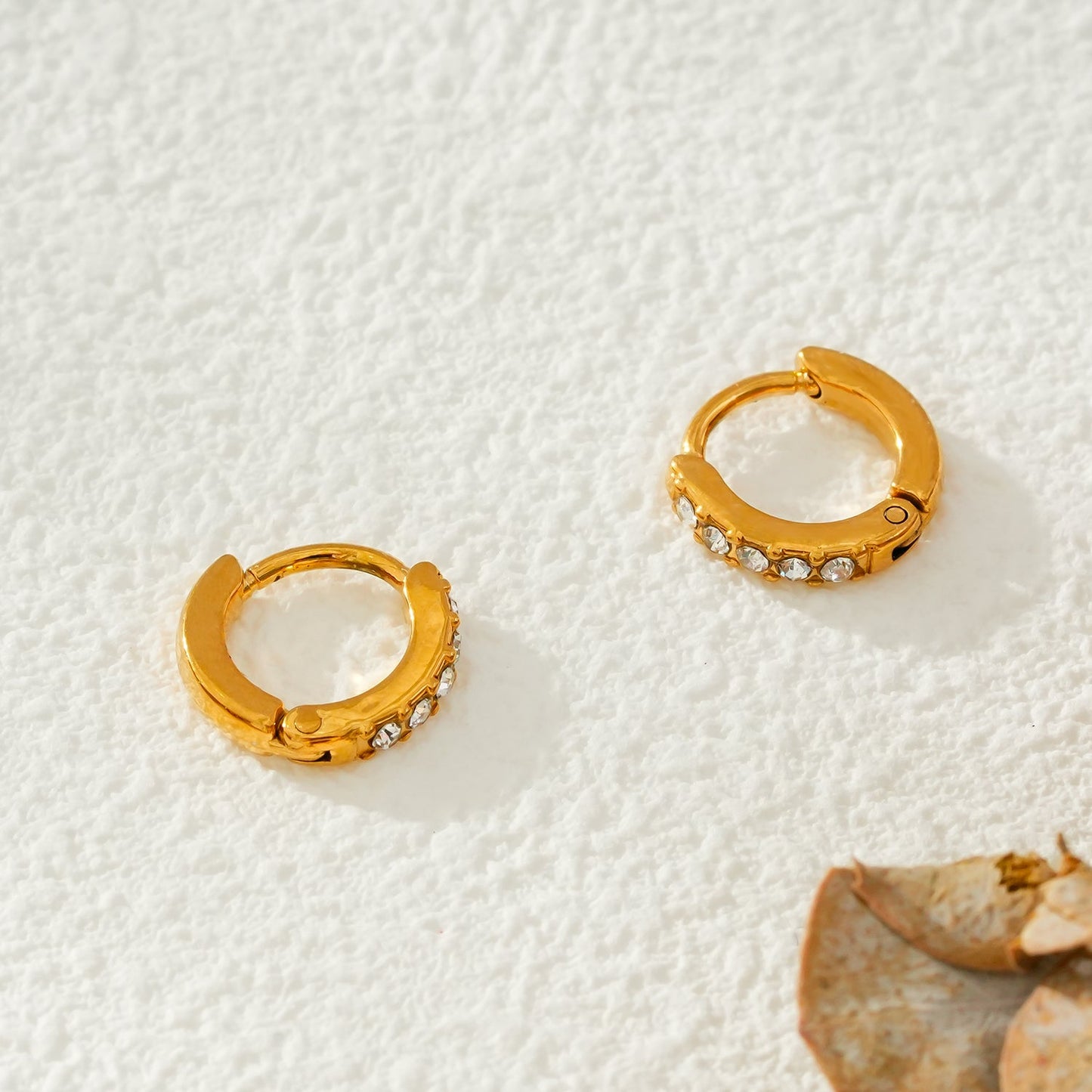 BLIJDE Gold: Single Row Pavé Zirconia (CZ) Mini Hoop Earrings