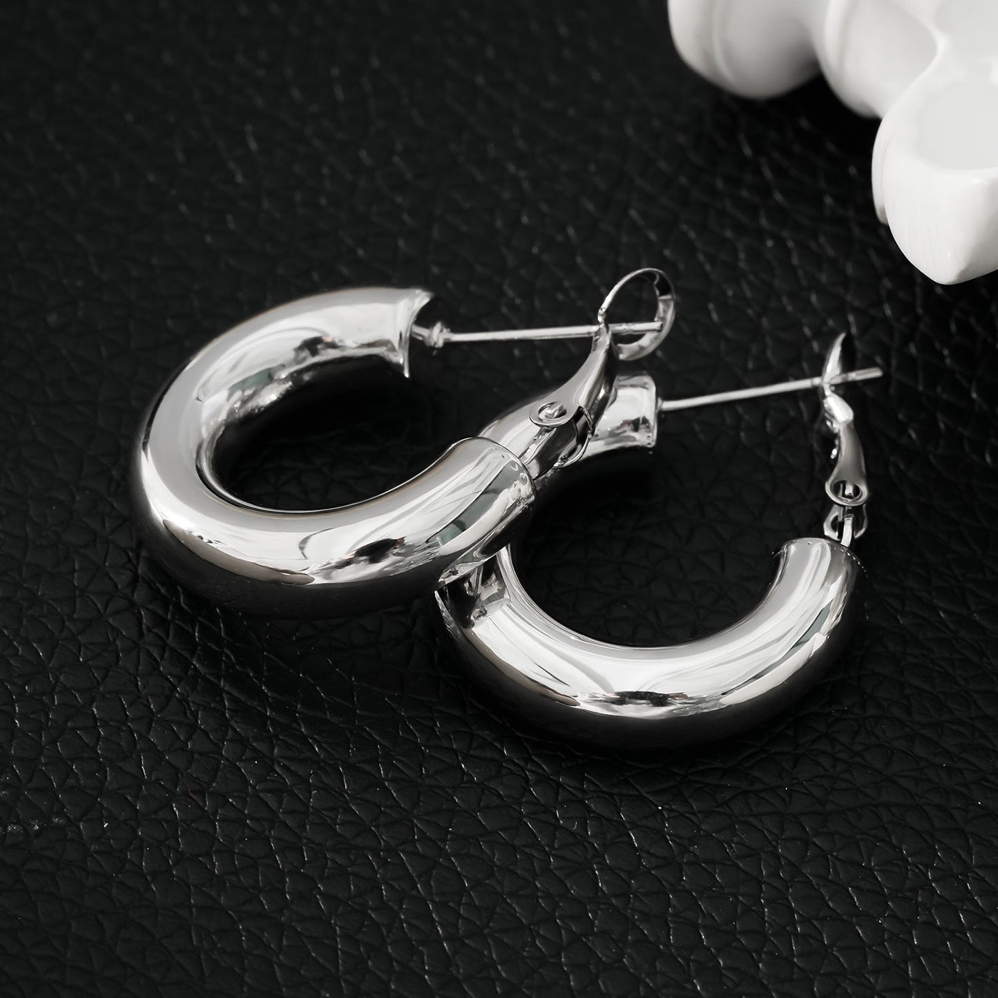 BLYDE Silver (White Gold): Semi-Wide Essential Hoop Earrings (2.5cm)