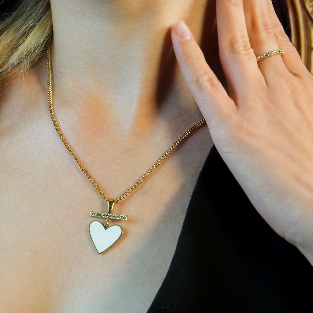 BONNYRIGG: Enamel Heart & Zirconia Embedded Bar Pendant Chain Necklace