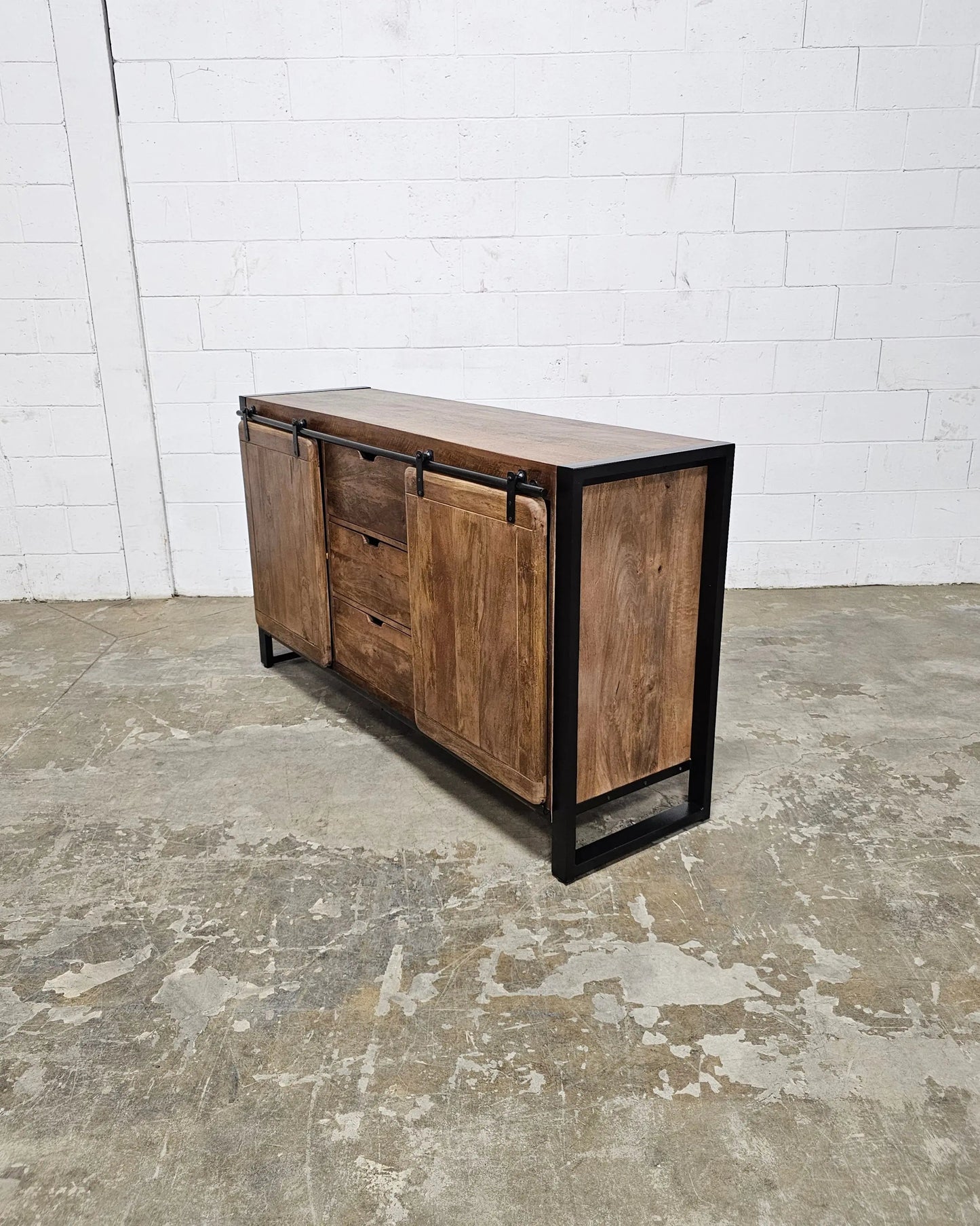 Buffet Avila en bois de manguier portes coulissantes