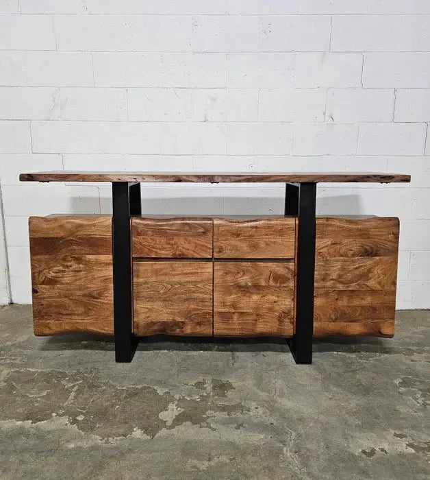 Buffet en bois d'Acacia live edge
