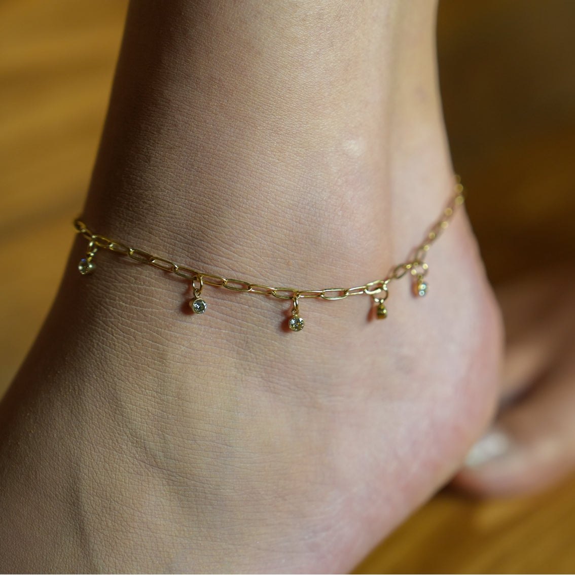 CANARI: Mini Paper-Clip Chain Anklet with Satellite Zirconia Charms