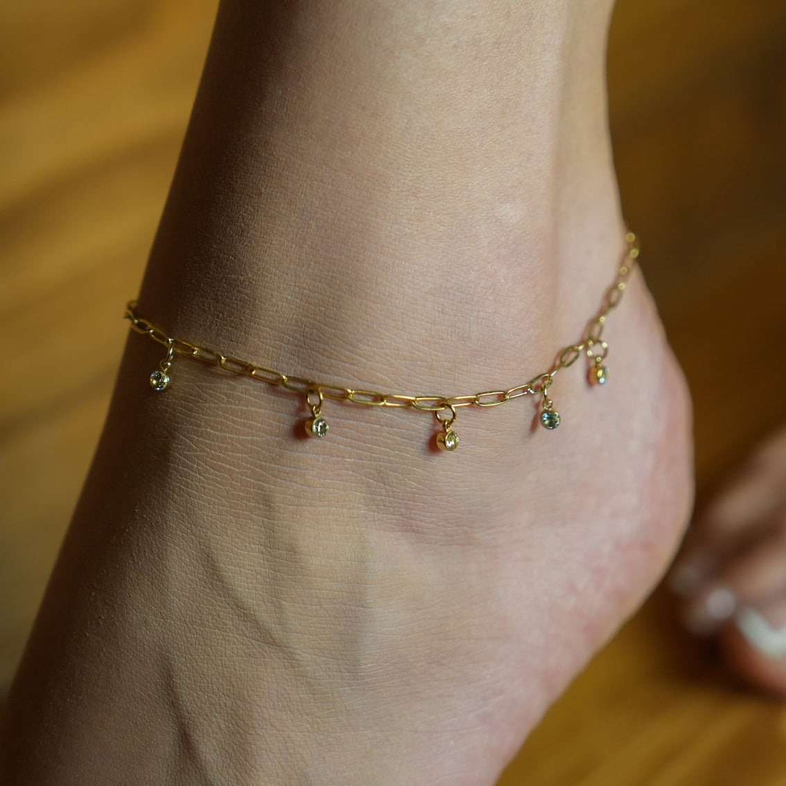 CANARI: Mini Paper-Clip Chain Anklet with Satellite Zirconia Charms