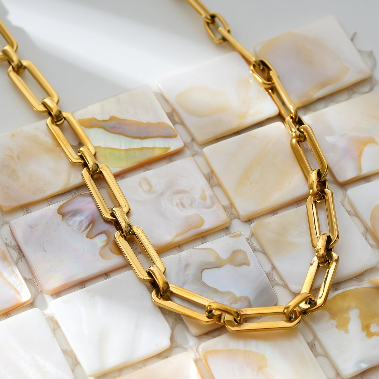 Style CANNES: Delicate Statement Paper-Clip Chain Necklace