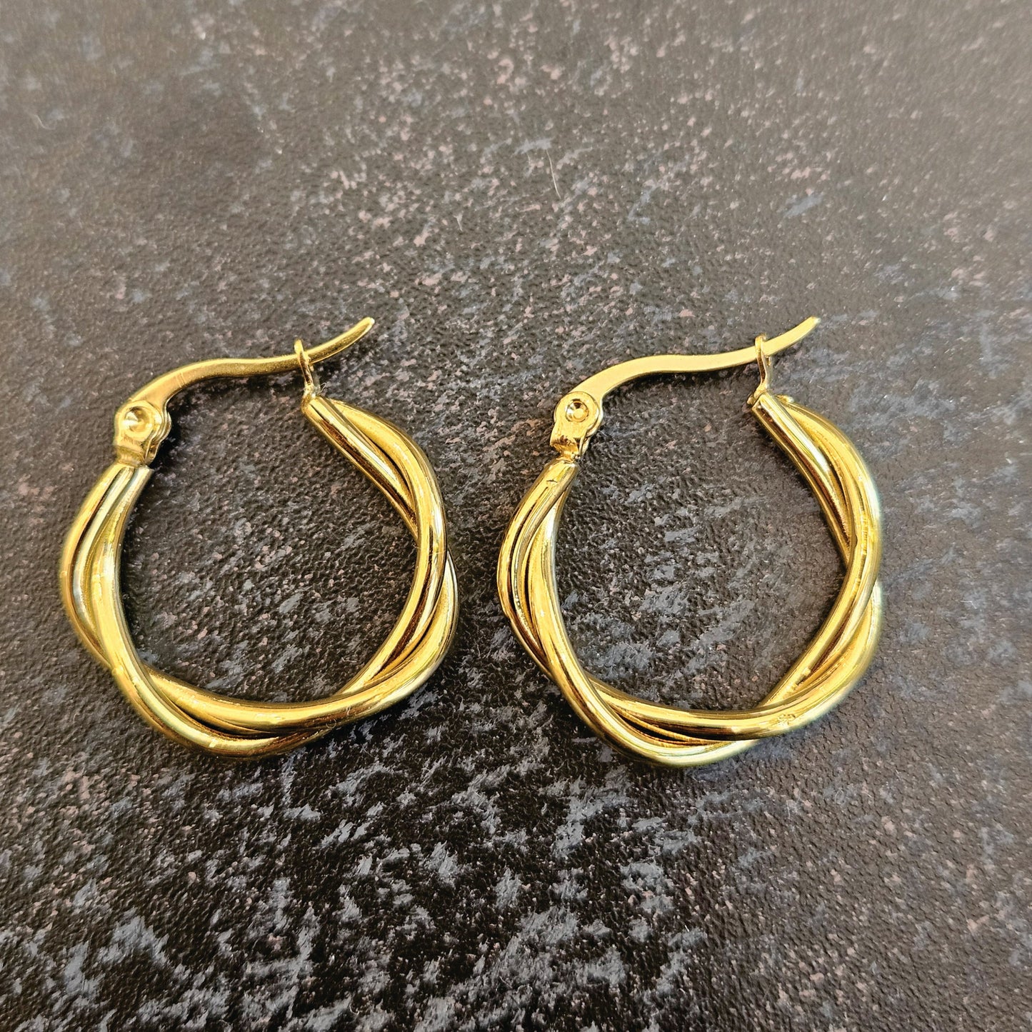 CARLOTA Gold: Twisted Metal Strands Hoop Earrings