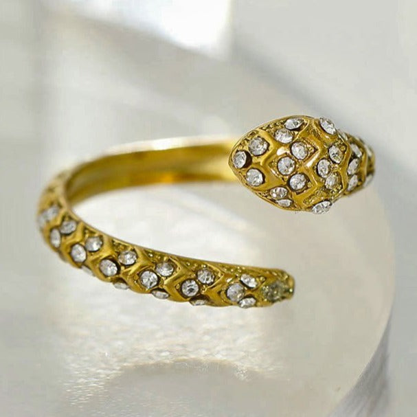 CARMEN Gold: Zirconia Embedded Ancient Serpent Design Ring