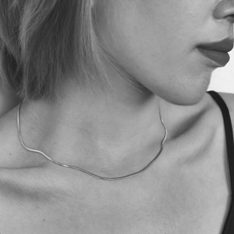 CATANIA: Snake Skin Textured Silver Chain Necklace