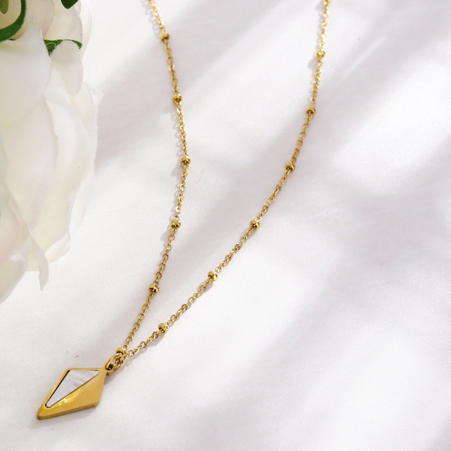 CATORI Minimalist Metal & Shell Diamond Shaped Pendant Necklace