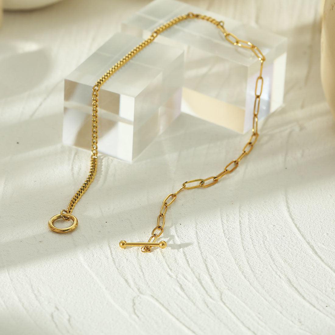 CHARLOTTE Gold:  Mix Chain T-Bar Gold Necklace