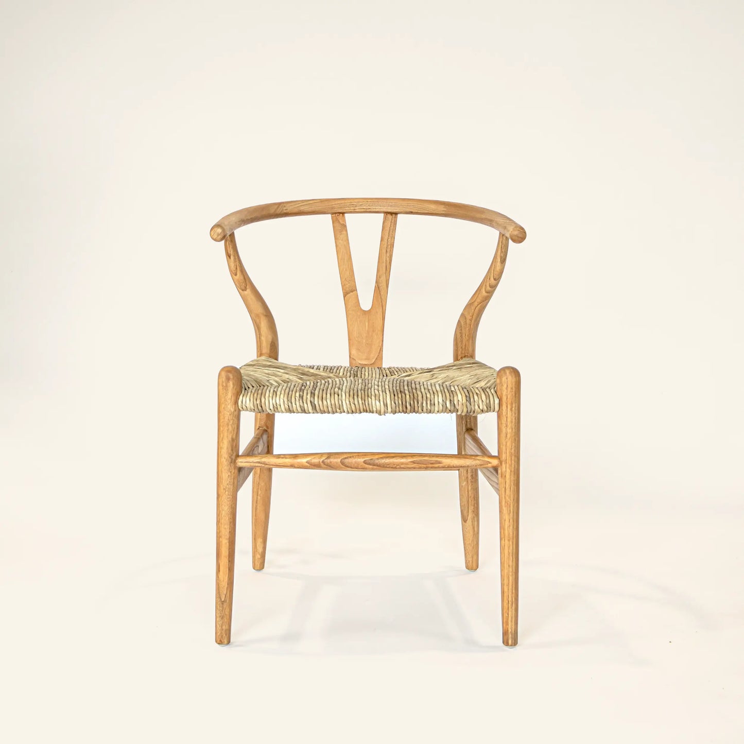 Chaise wishbone en teck et écorce de bananier