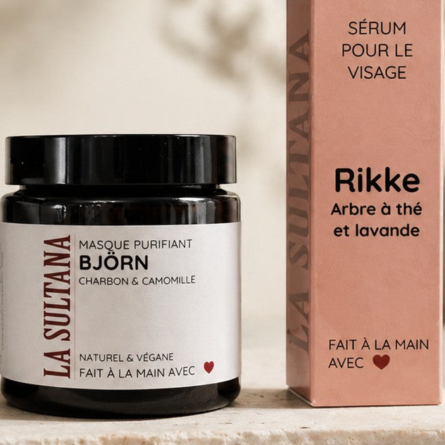 Sérum pour le visage et massage Gua Sha RIKKE arbre à thé & lavande