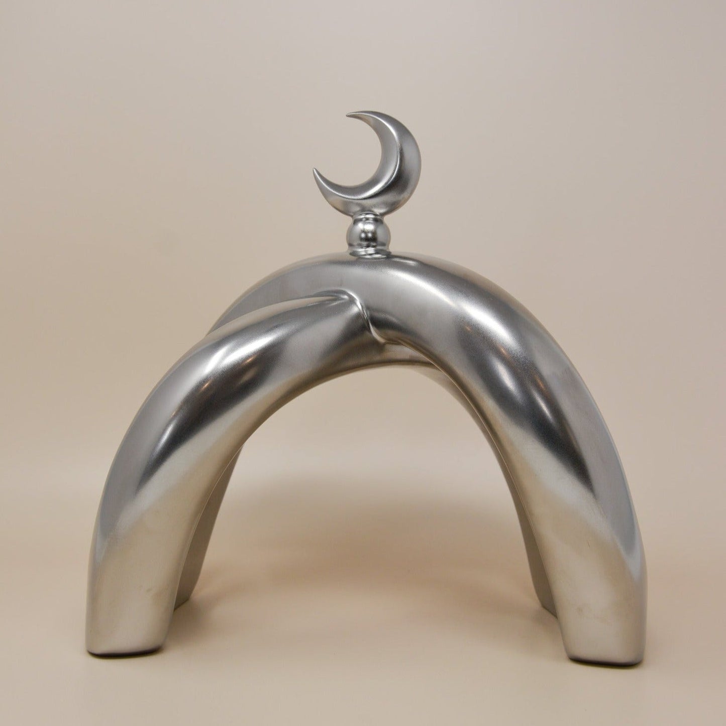 Crescent Knot Sculpture: Chrome