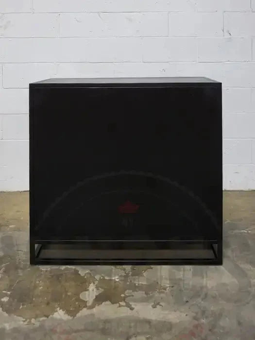 Commode en bois de manguier et structure d'acier noir