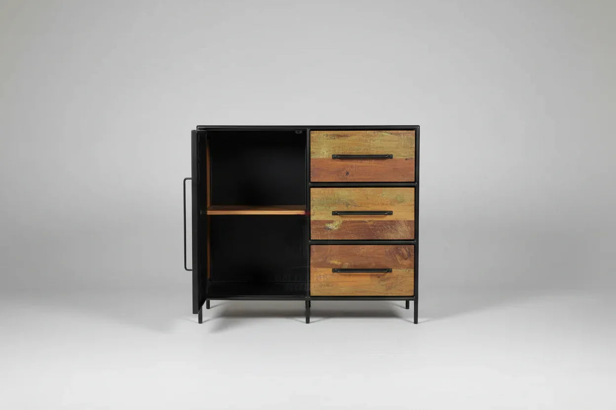 Commode en bois recyclé avec porte en acier
