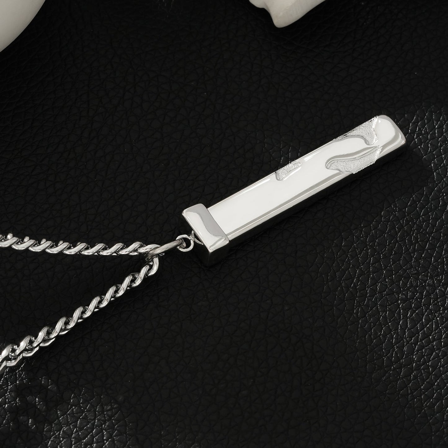 DAKARIA SILVER (White Gold): Chipped Effect Geometric Pendant on a Link Chain For Men & Women