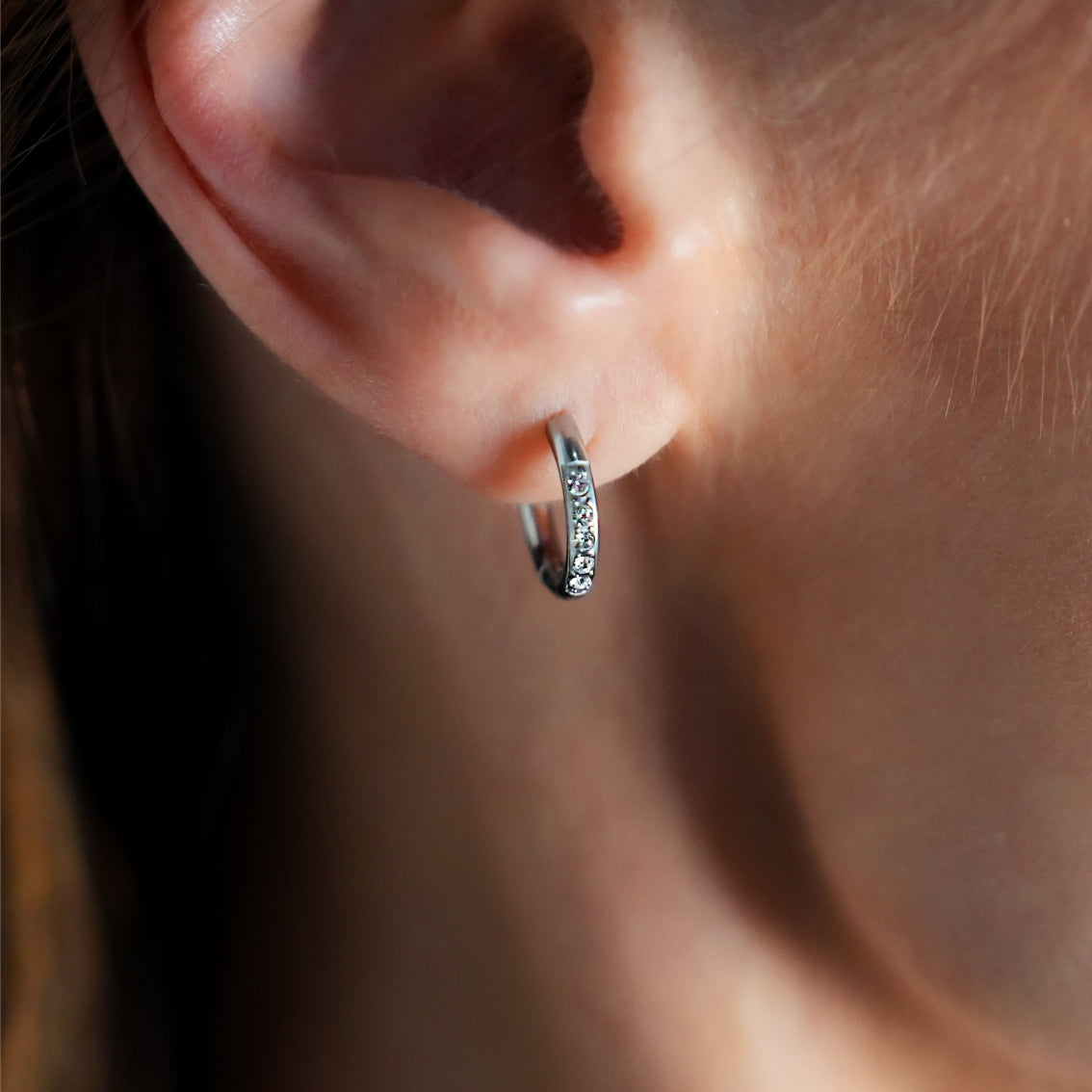 DARCI: Pavé Zirconia Gemstone Embedded Classic Mini Hoop in Silver