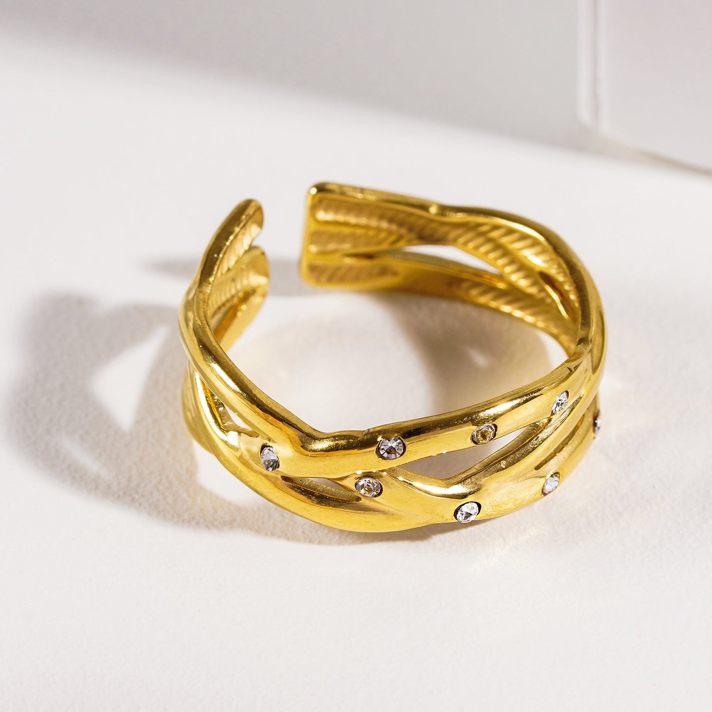 DARI: Intertwined Stacked Ring with Mini Zirconia Highlights