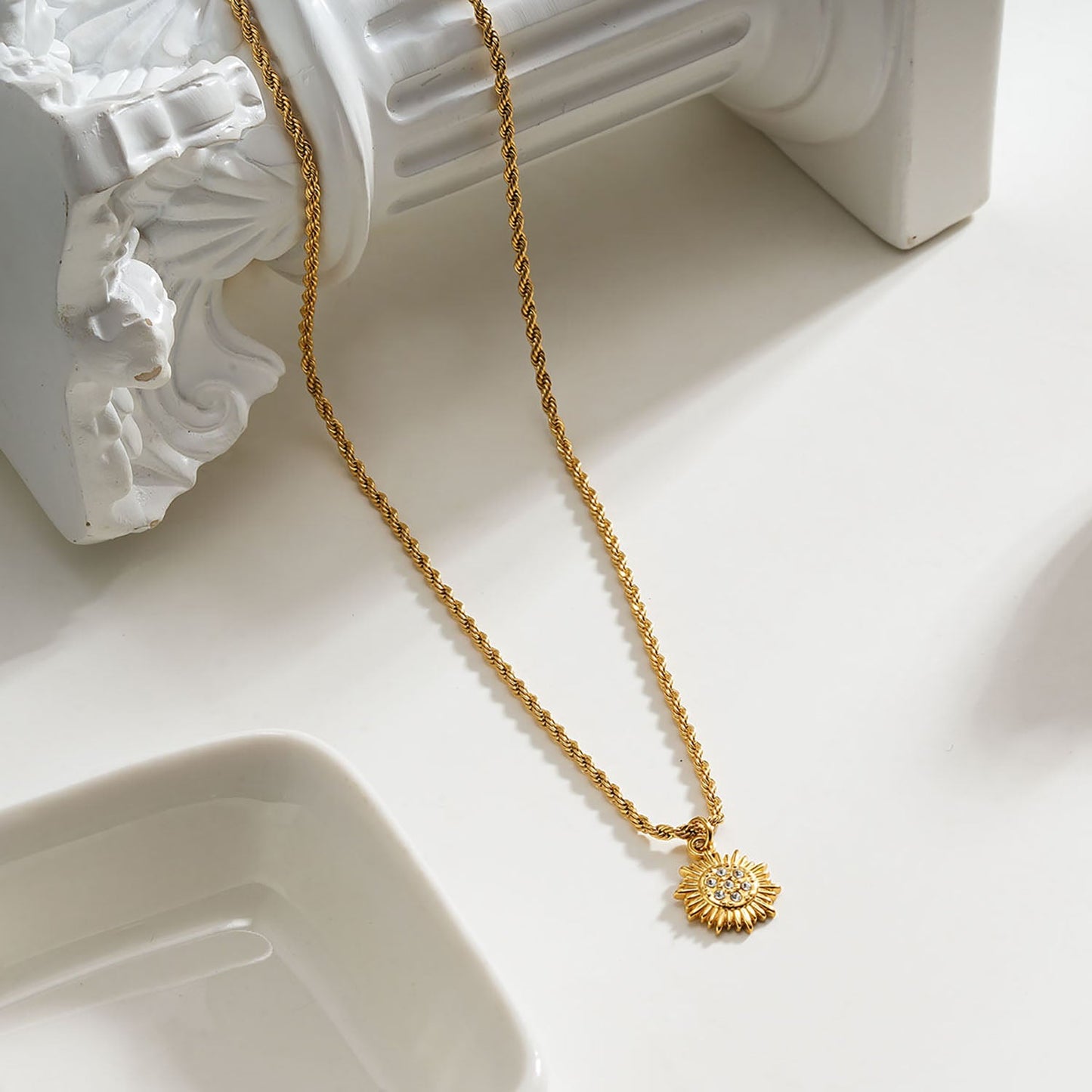 ISA Gold: Rope Chain Necklace with Pavé Zirconia Radiant Sun Pendant