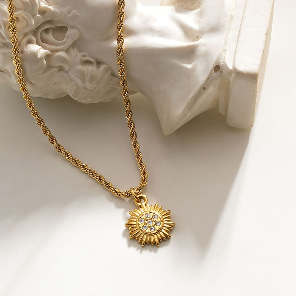 ISA Gold: Rope Chain Necklace with Pavé Zirconia Radiant Sun Pendant