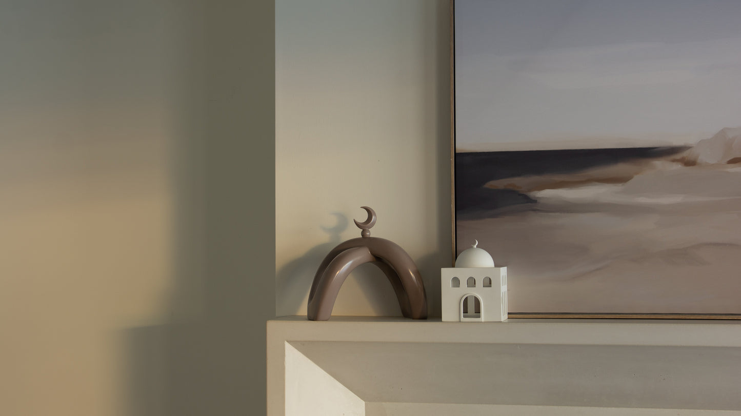 Crescent Knot Sculpture: Mocha