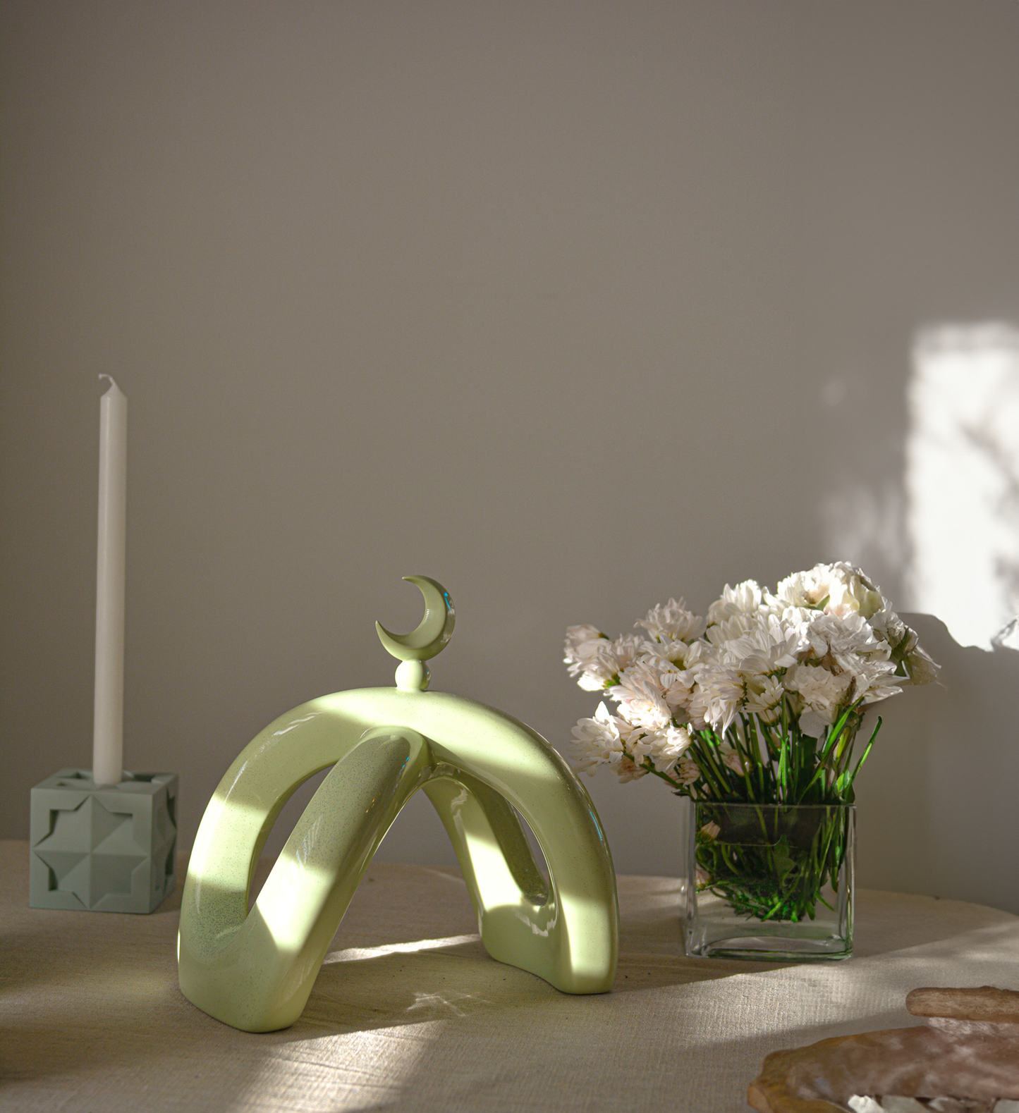 Crescent Knot Sculpture: Pistachio