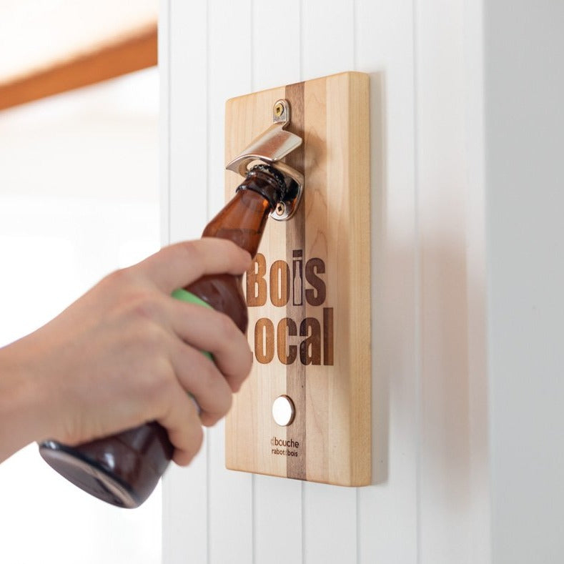 Décapsuleur mural avec aimant "Le d-Bouche"