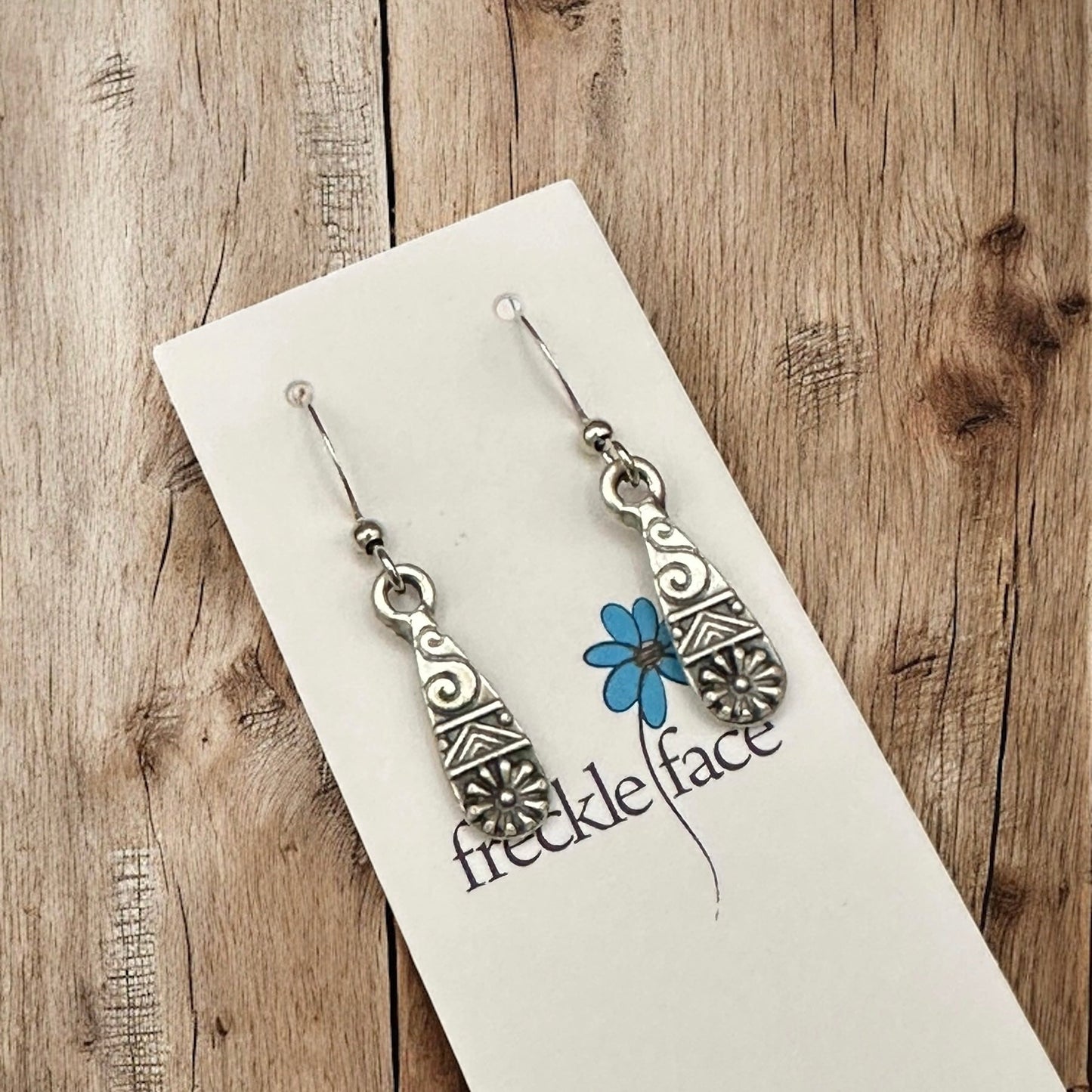 Detailed Drop Earrings