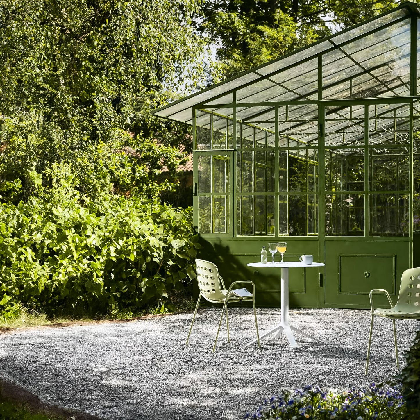 EEX Round Dining Table<br> Indoor & Outdoor Use