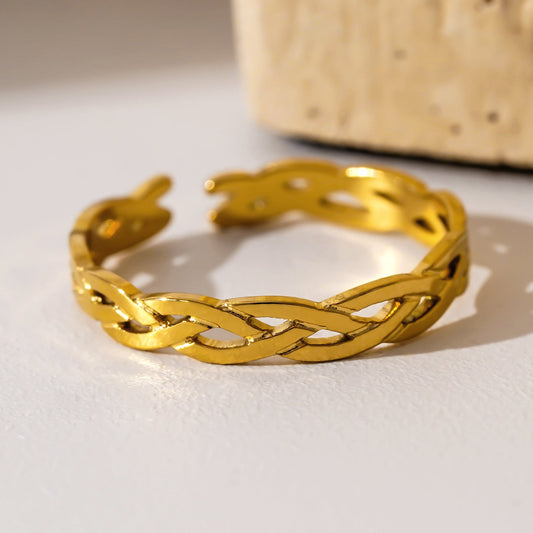 ELIOTT: Cross Over Weave Pattern Band Ring