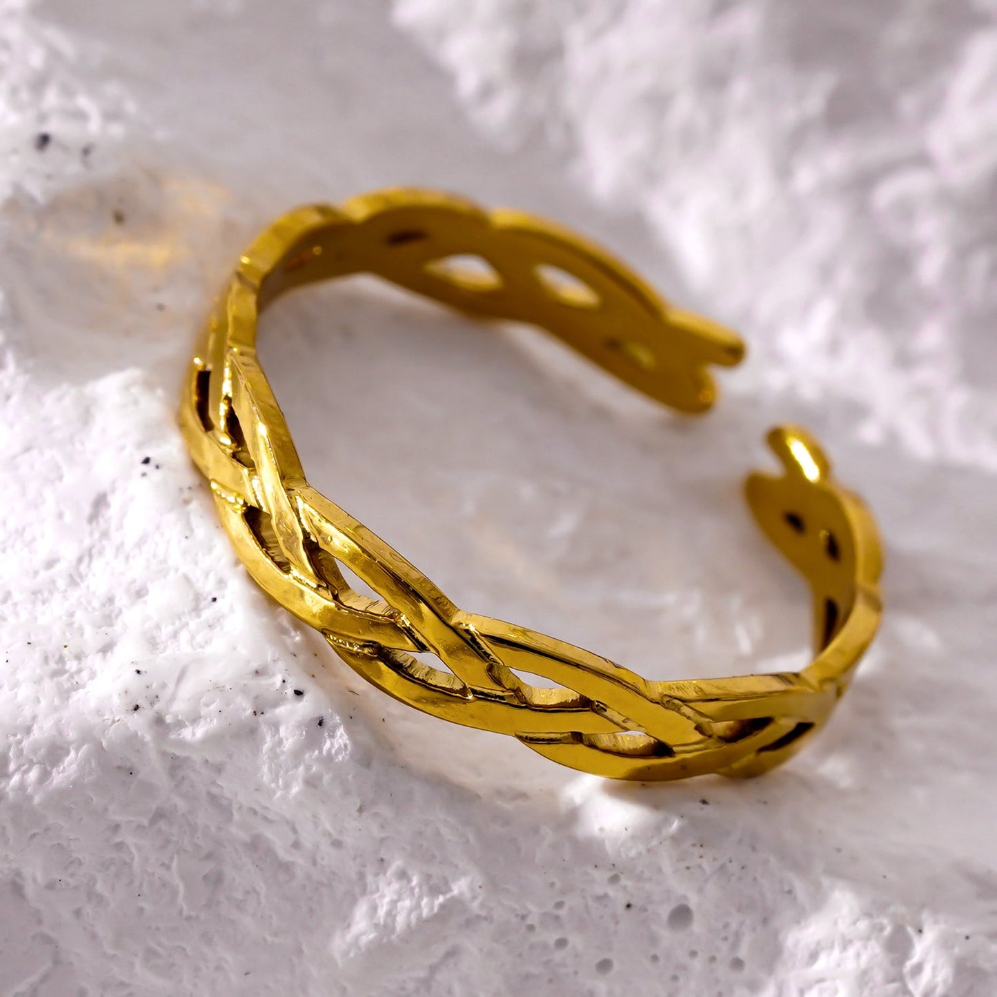 ELIOTT: Cross Over Weave Pattern Band Ring