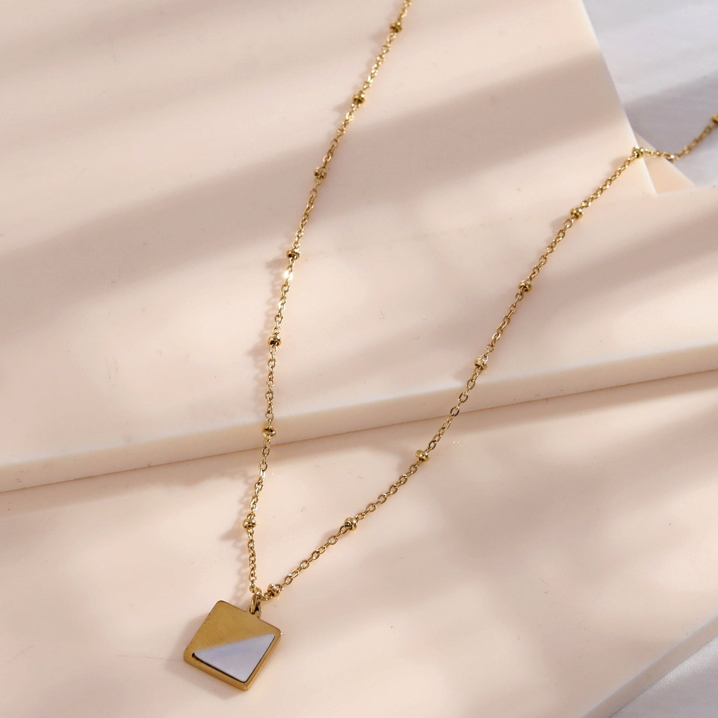 ELU Minimalist Metal & Shell Square Pendant Necklace