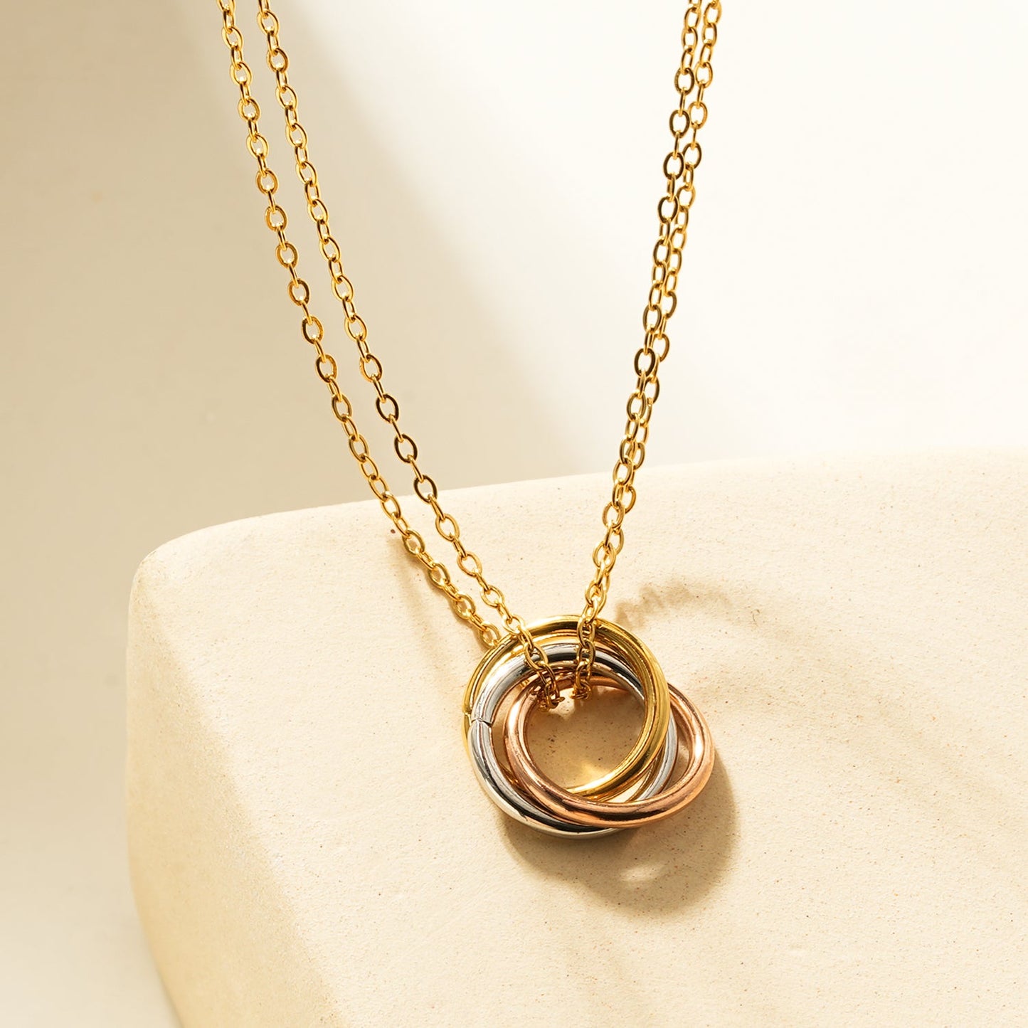ELVIRA Mixed Metals: Double Chain Dainty Necklace with Intertwined 3-Ring Pendant – Symbol of Love, Unity & Eternity