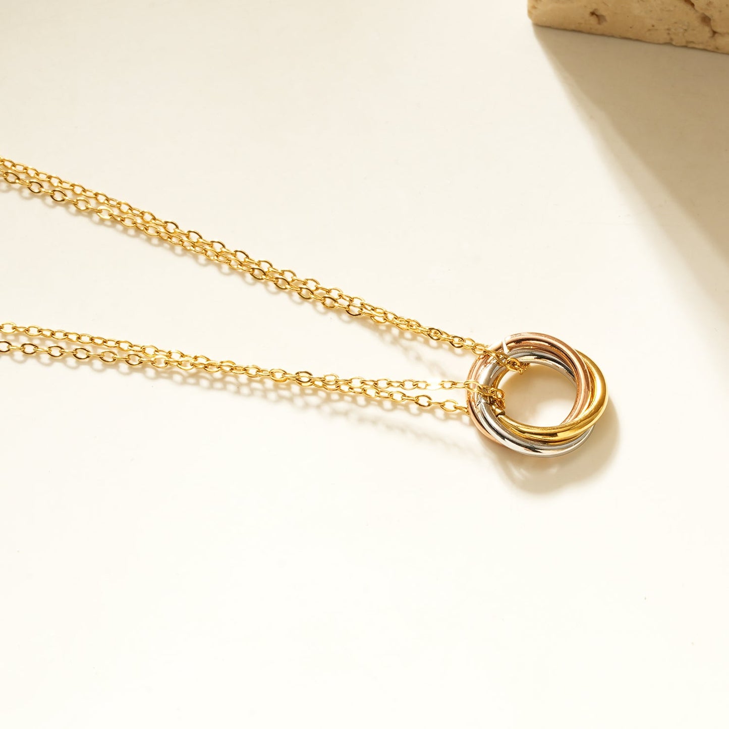ELVIRA Mixed Metals: Double Chain Dainty Necklace with Intertwined 3-Ring Pendant – Symbol of Love, Unity & Eternity