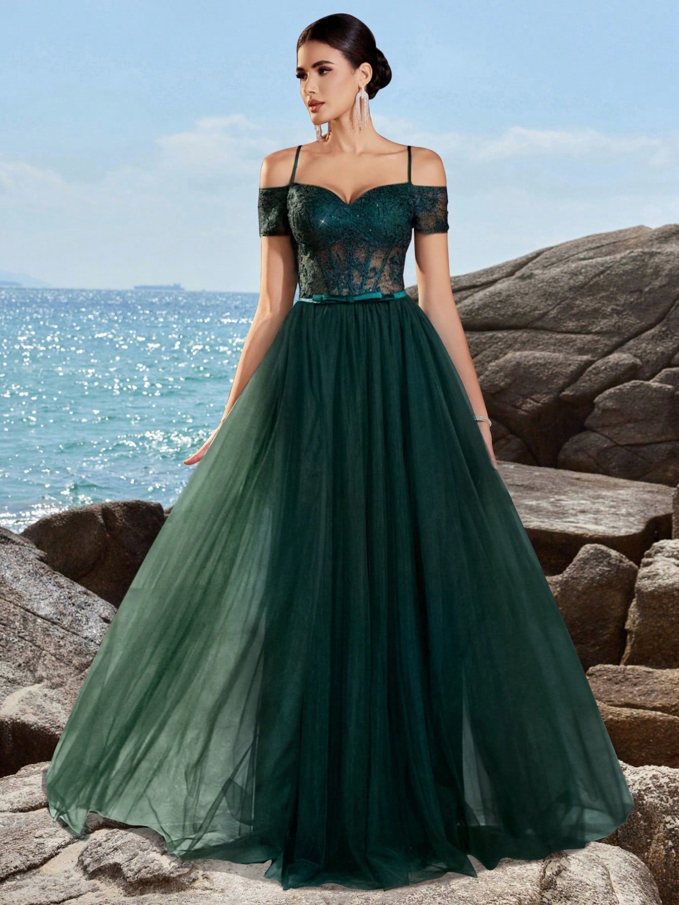 Emerald Green Off-Shoulder Lace Corset Evening Gown – A-Line Tulle Maxi Dress