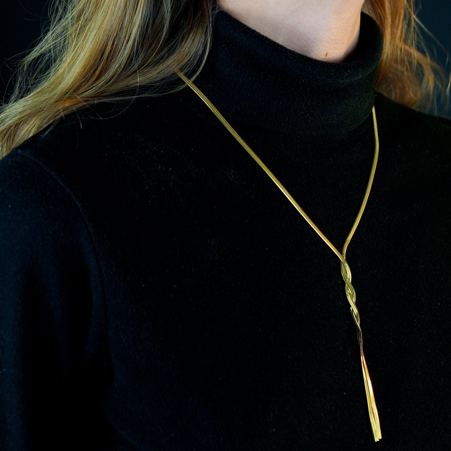 GILMA Snake Skin Textured Intertwined Lariat Chain Necklace