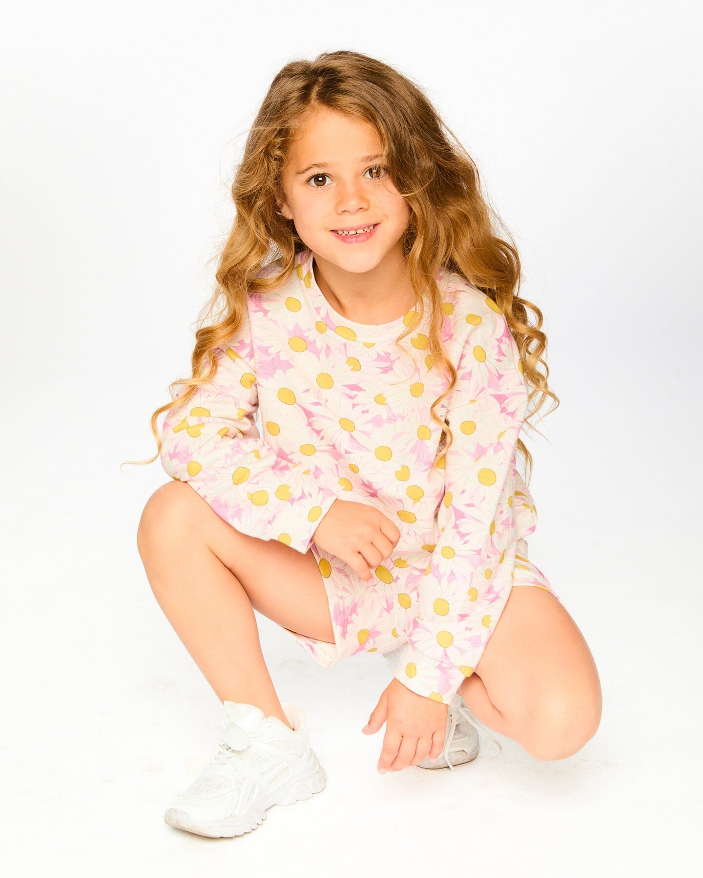 French Terry Shorts Pink Printed Daisies