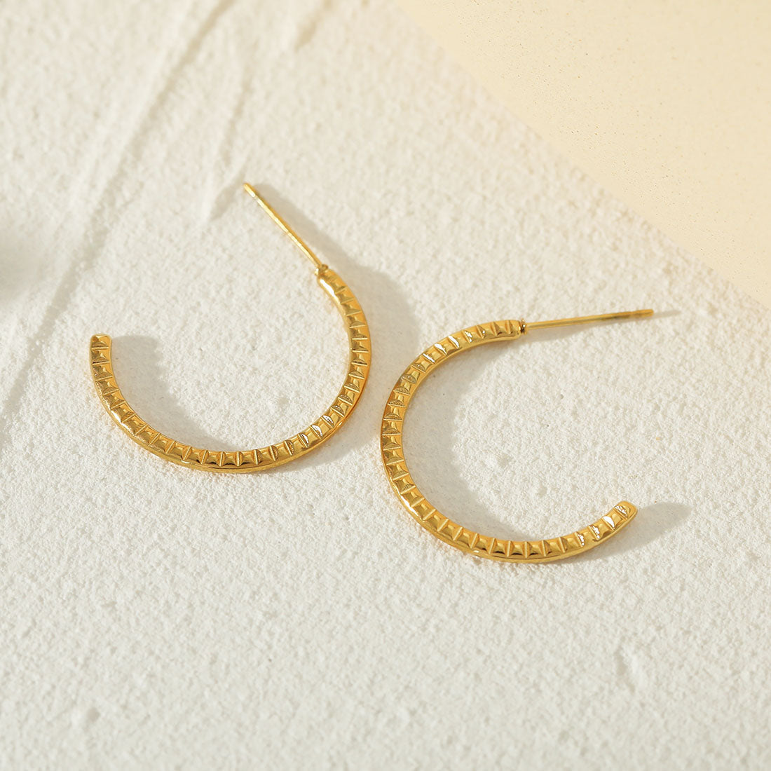 HOLLY: Textured Gold Hoop Earrings