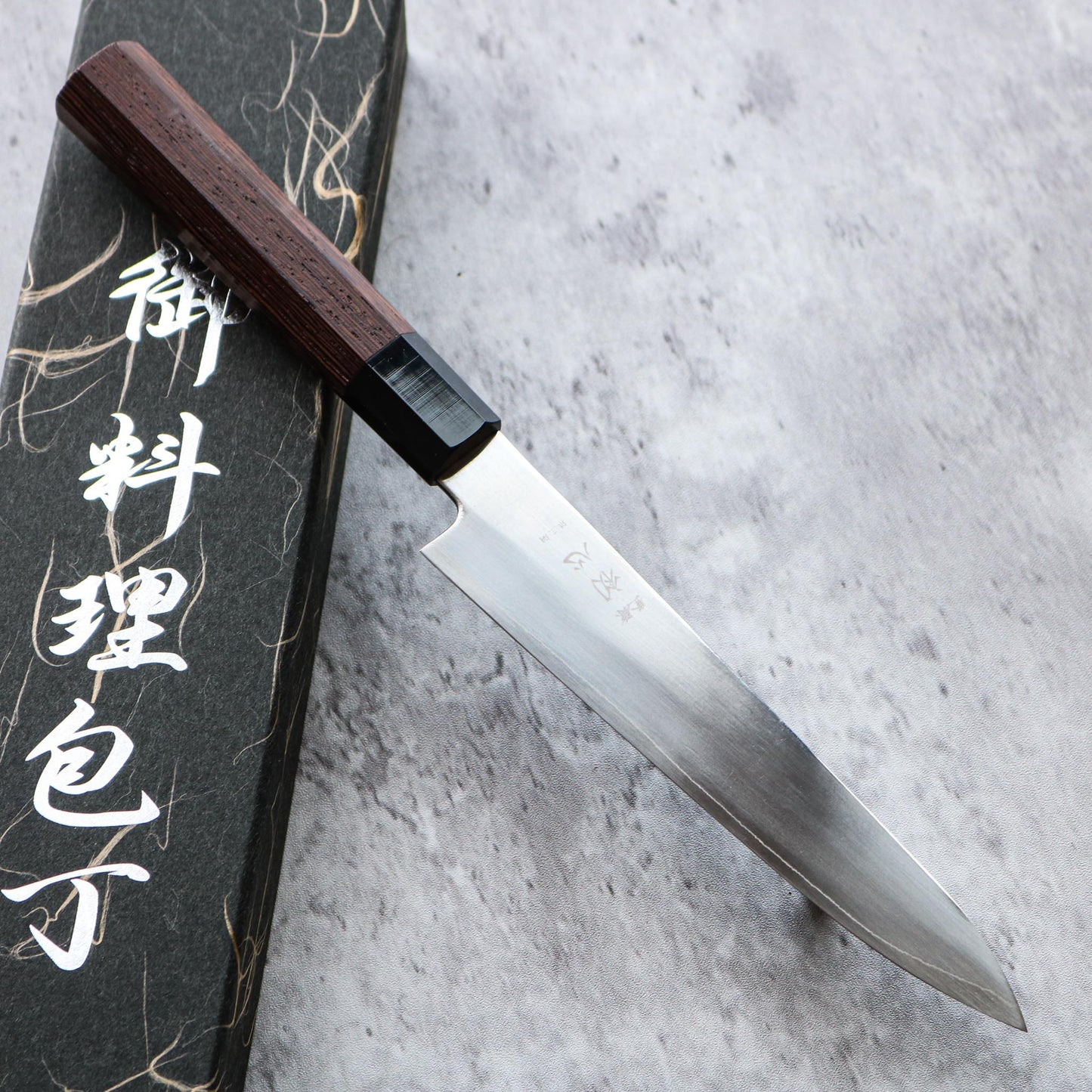 Hatsukokoro Ginsou petty 150 mm (Wenge)