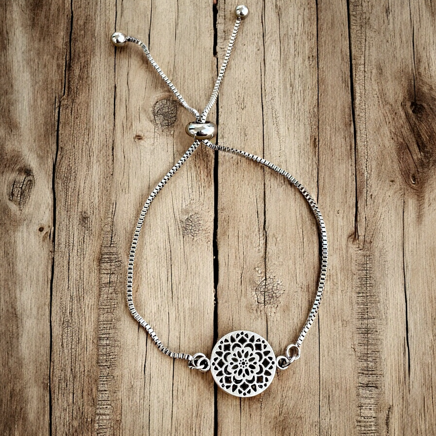 Adjustable Bracelet - Silver Medallion