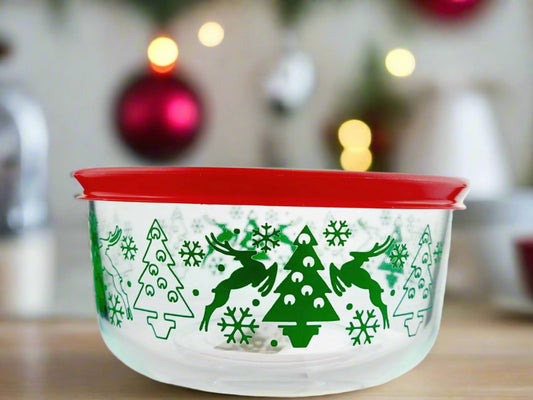 4 Cup Pyrex Storage Dish - Christmas Reindeer