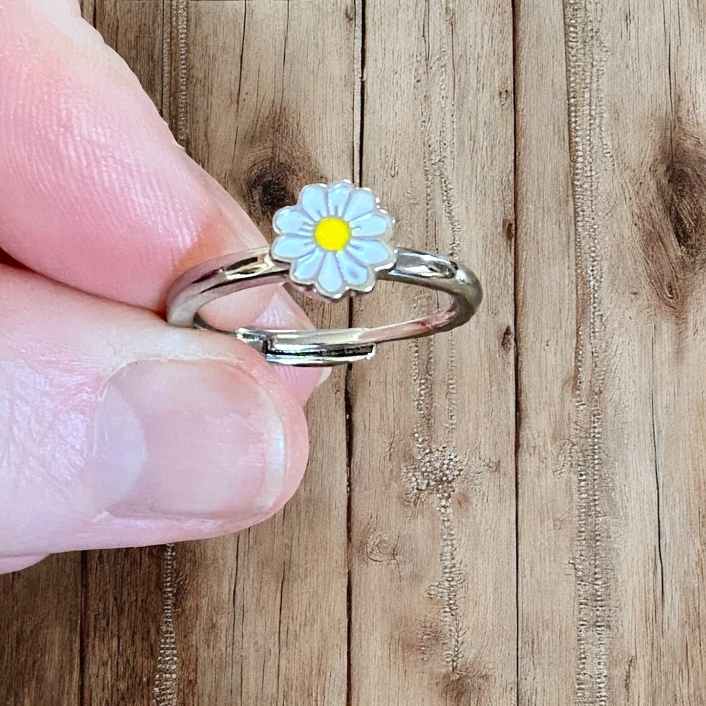 Daisy Fidget Ring – Adjustable Spinner Ring for Anxiety Relief