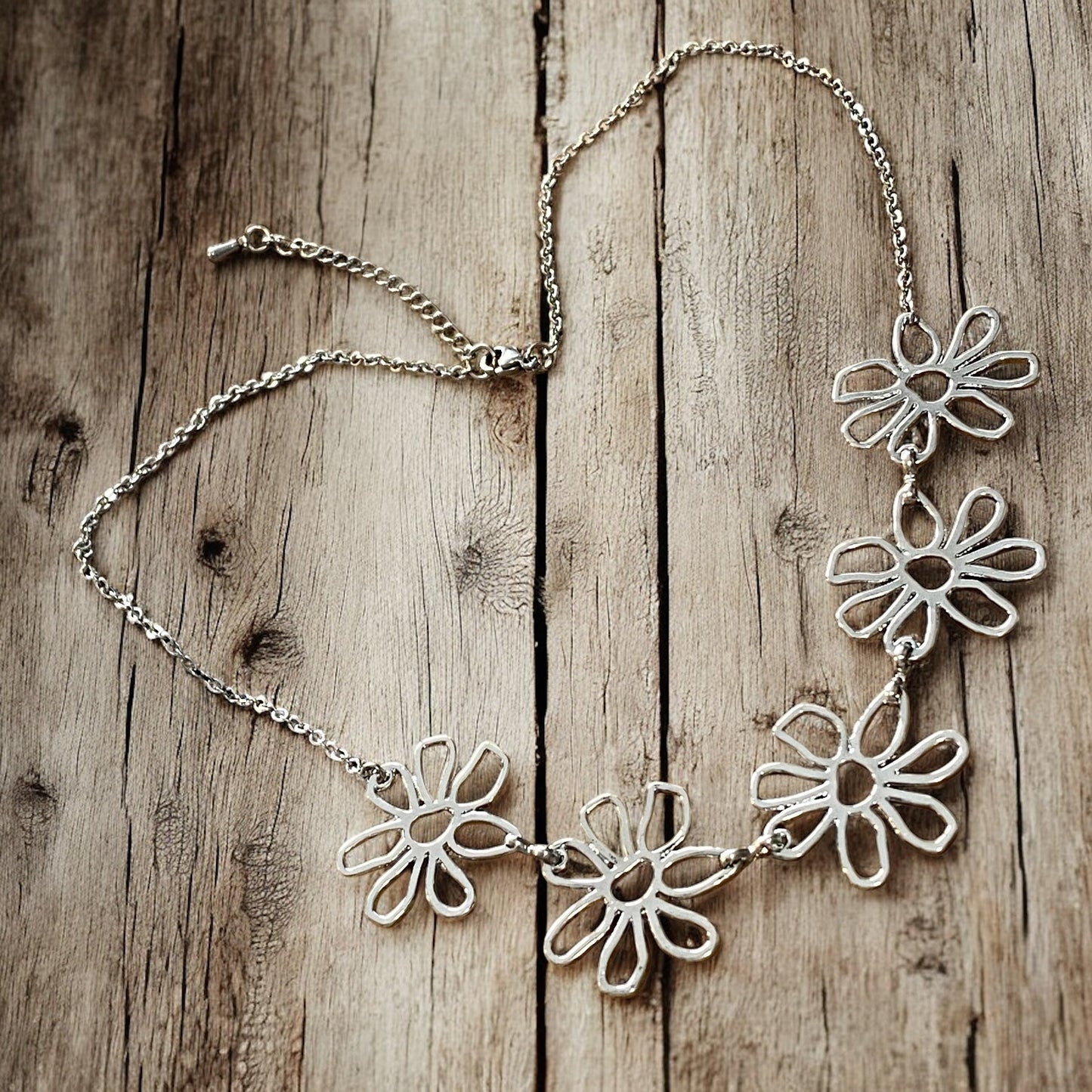 Daisy Flower Bib Necklace