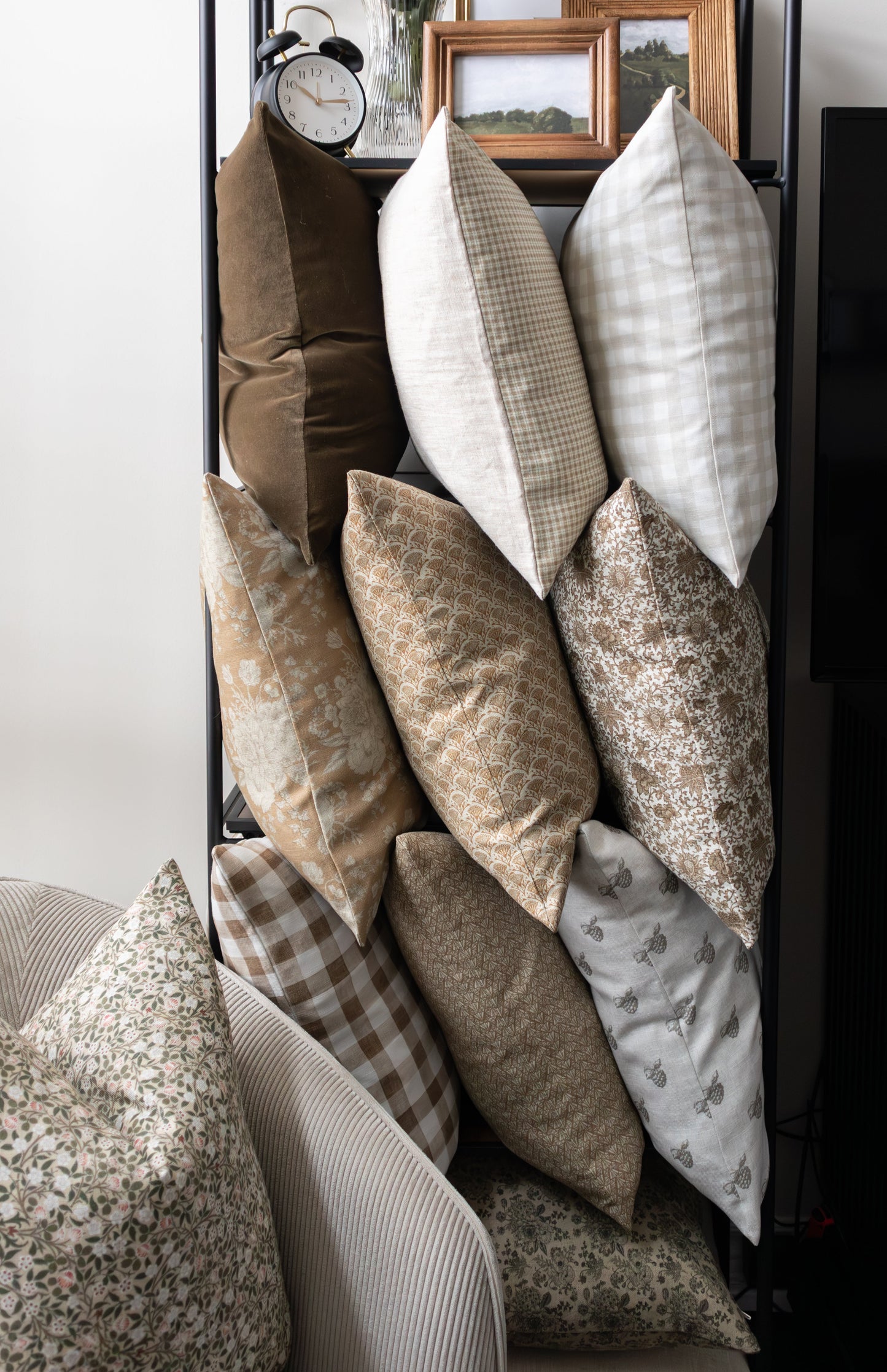 Lily | Neutral Floral Pillow Cover