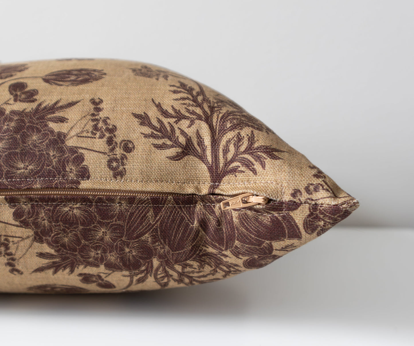 Thalassa | Vintage Style Floral Throw Pillow Cover